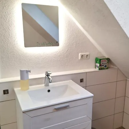 Cozy 1-room In Apartamento Bleckede